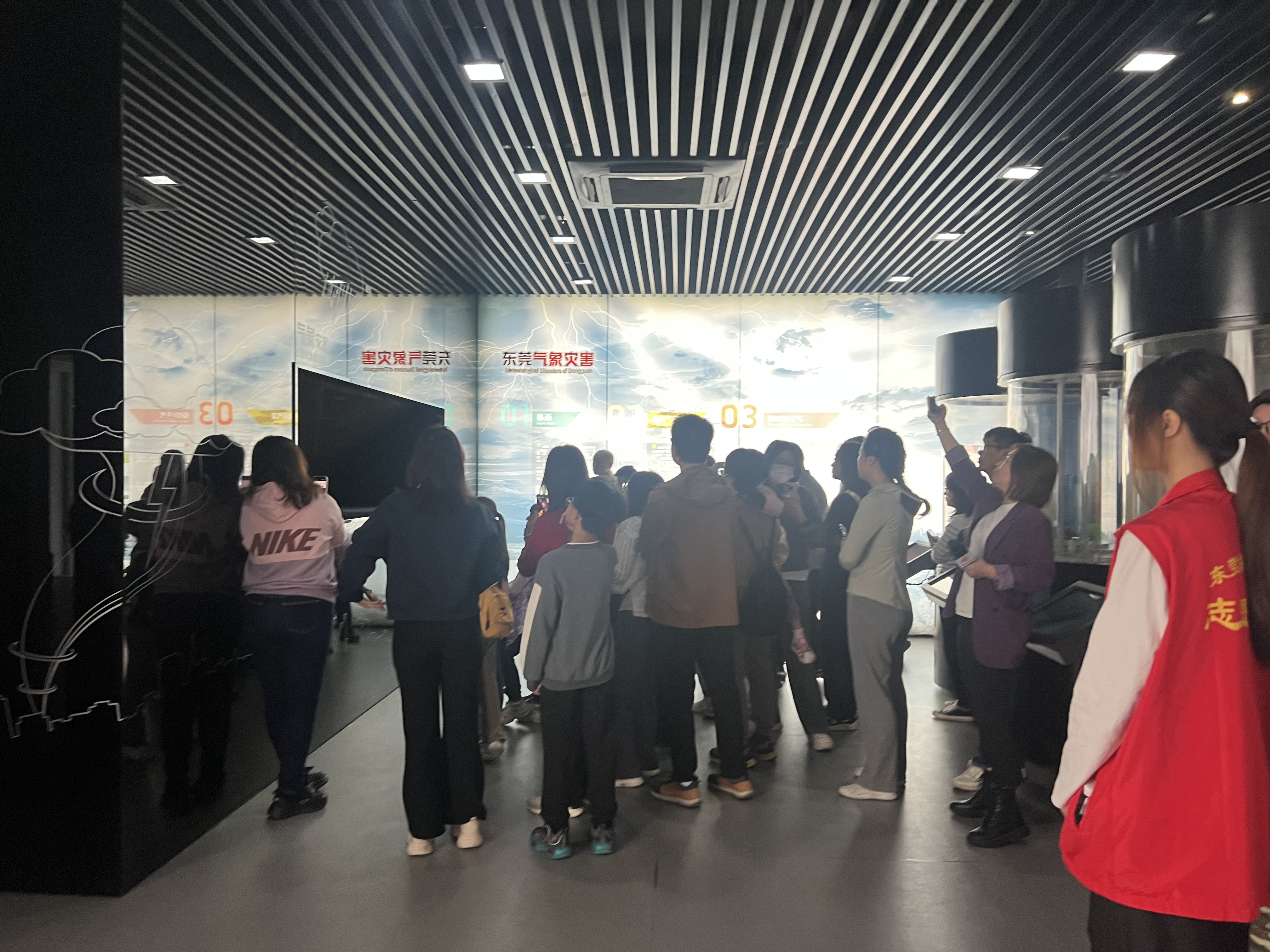 我会联合东莞市气象局 开展世界气象日科普宣传活动